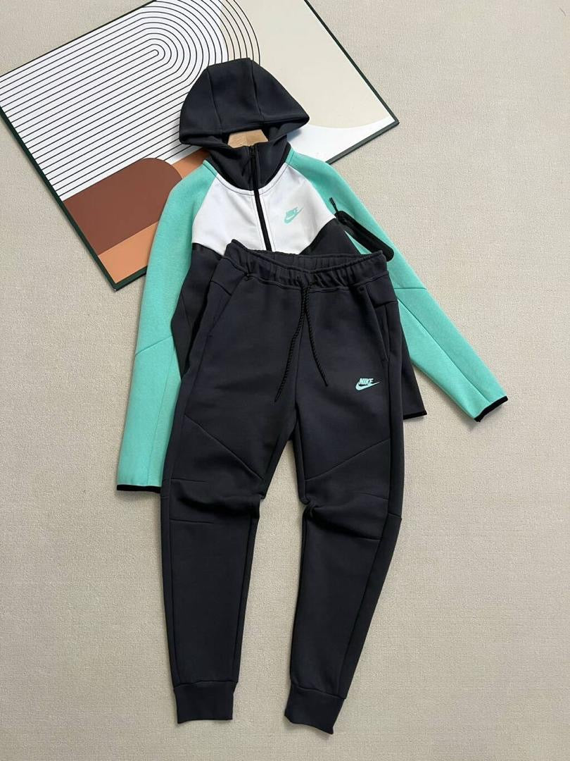 Nike Tech Fleece Set - White Black Turquoise