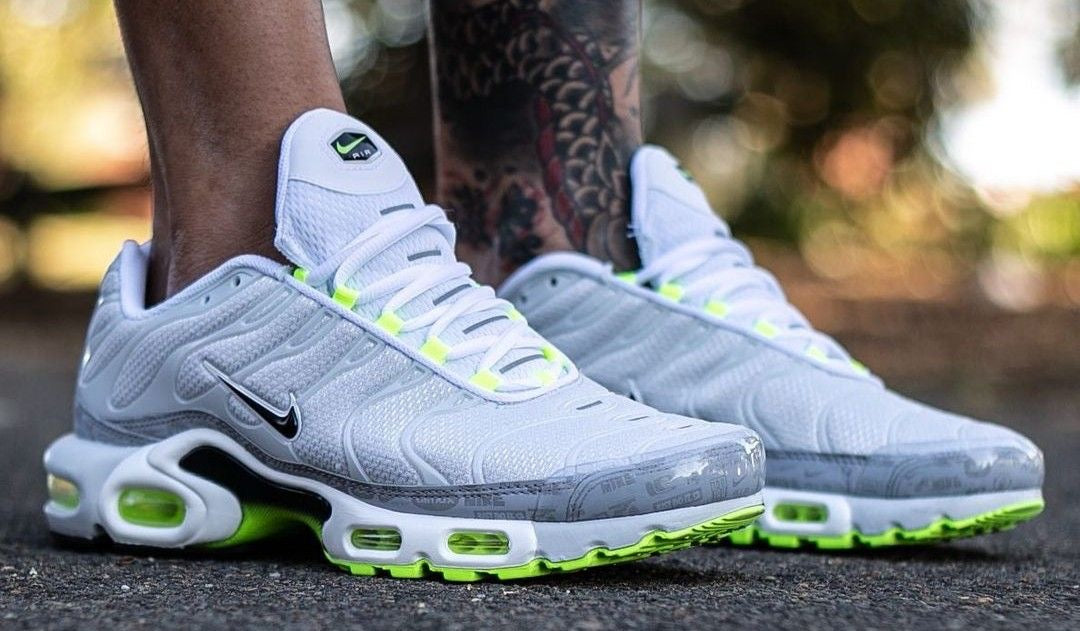 Nike Air Max TN Reflectiv Logo