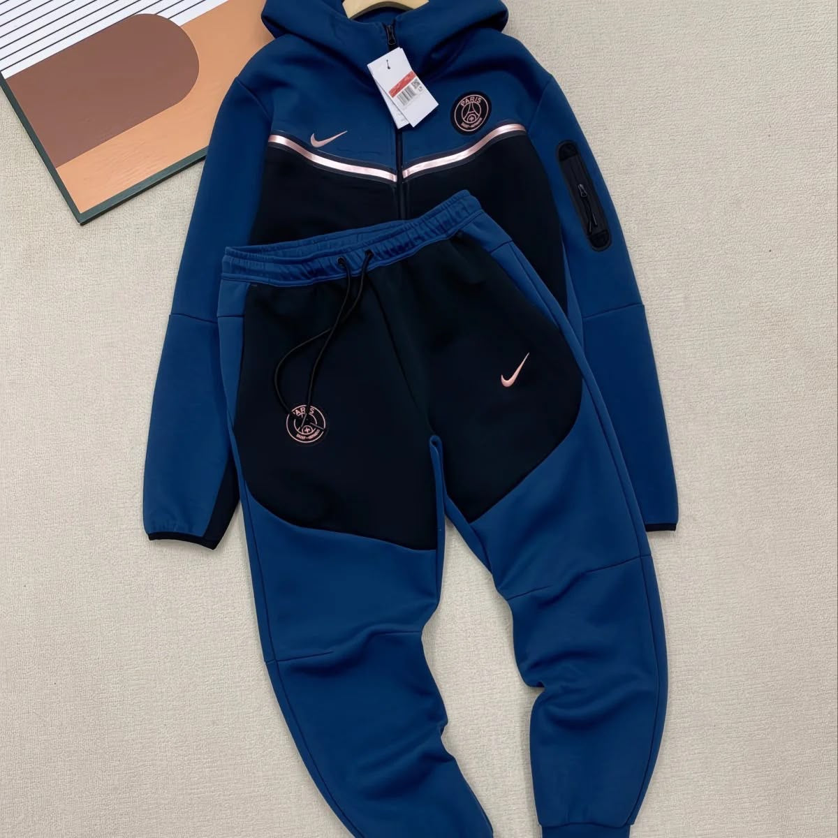 Nike Tech Fleece Paris Saint-Germain Set-Black Blue Gold