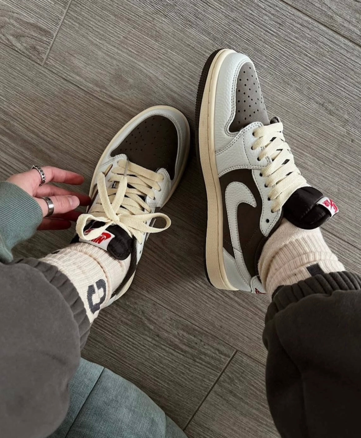 Nike Air Jordan 1 Low Travis Scott Reverse Mocha