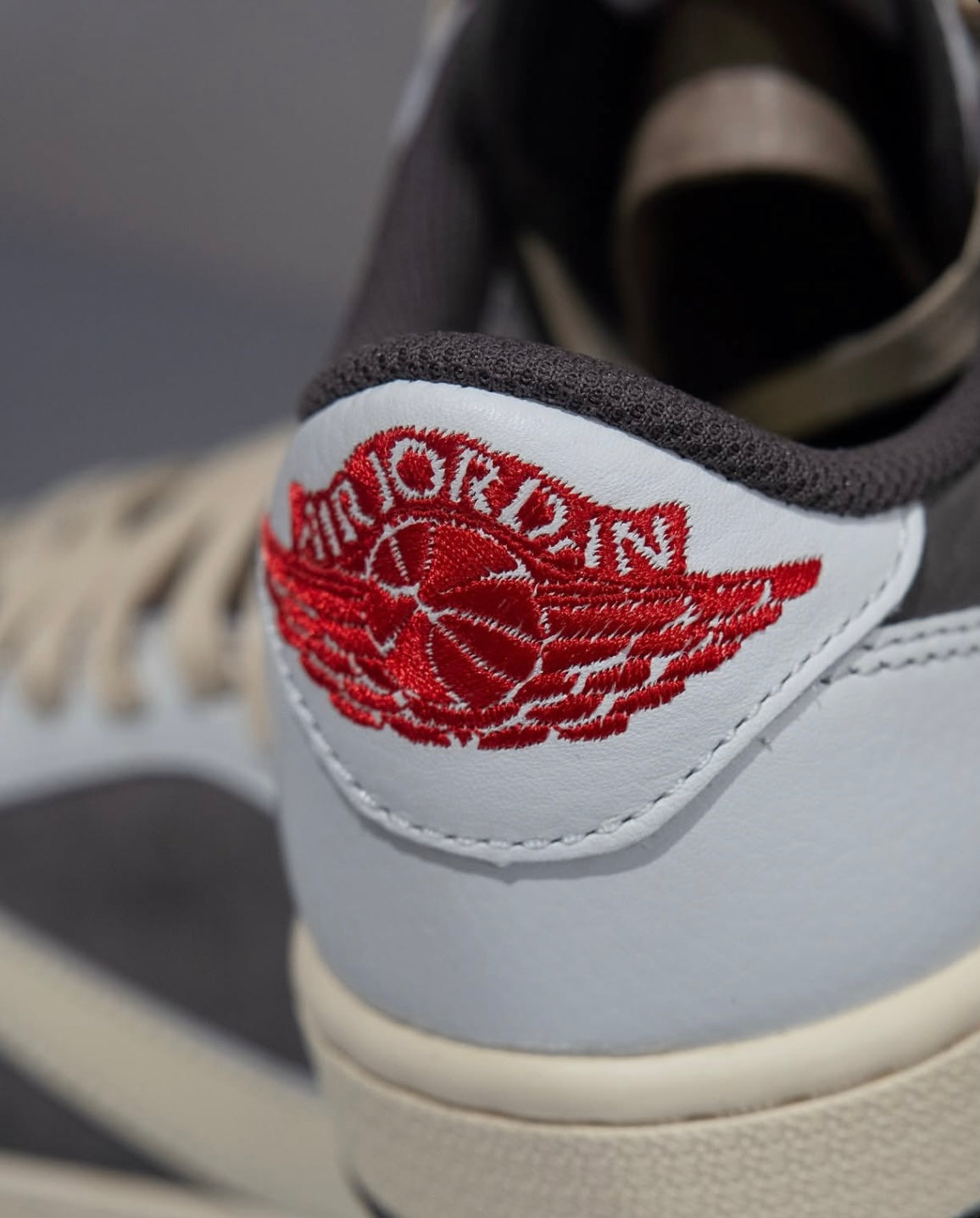 Nike Air Jordan 1 Low Travis Scott Reverse Mocha
