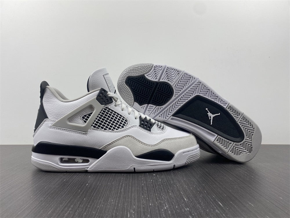 Air Jordan 4-Military Black