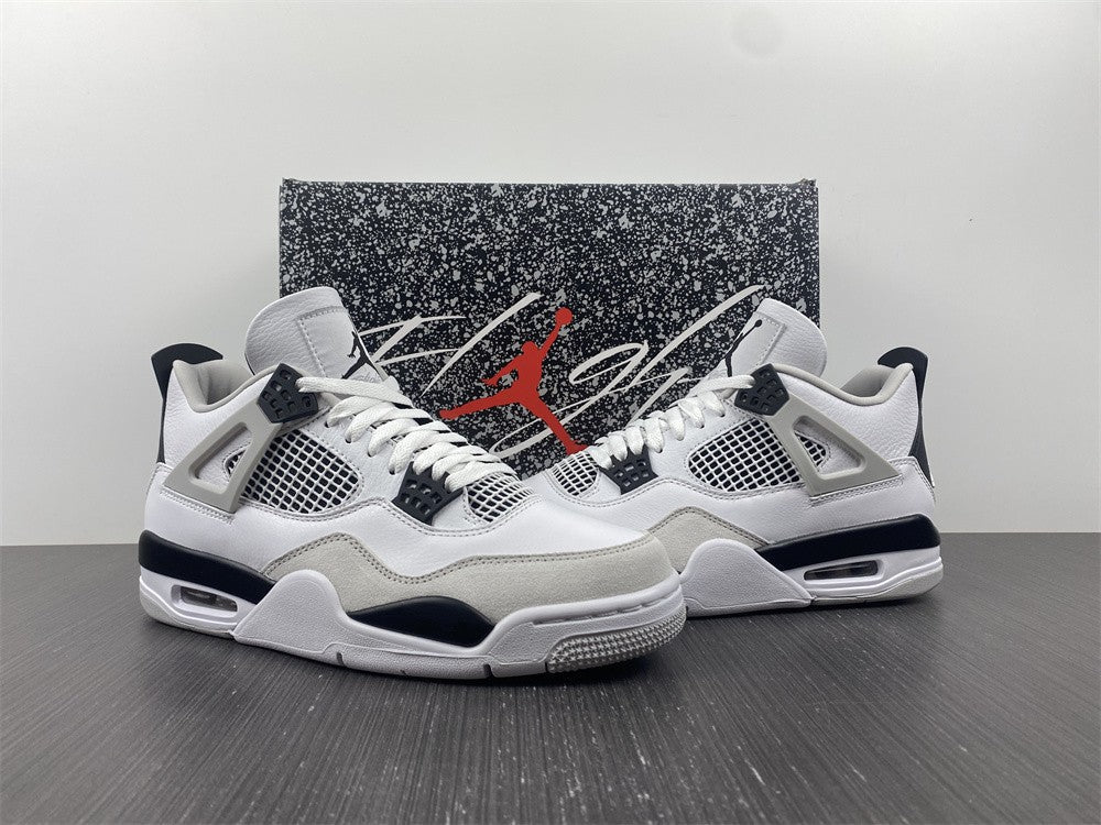 Air Jordan 4-Military Black