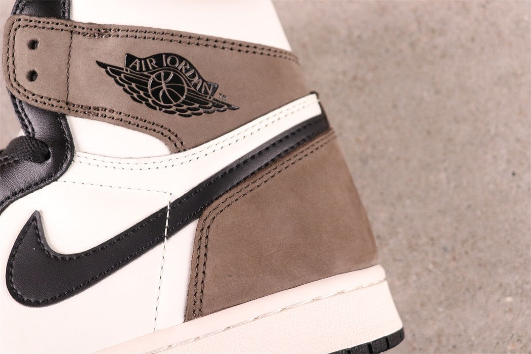 Air Jordan 1 High Mocha