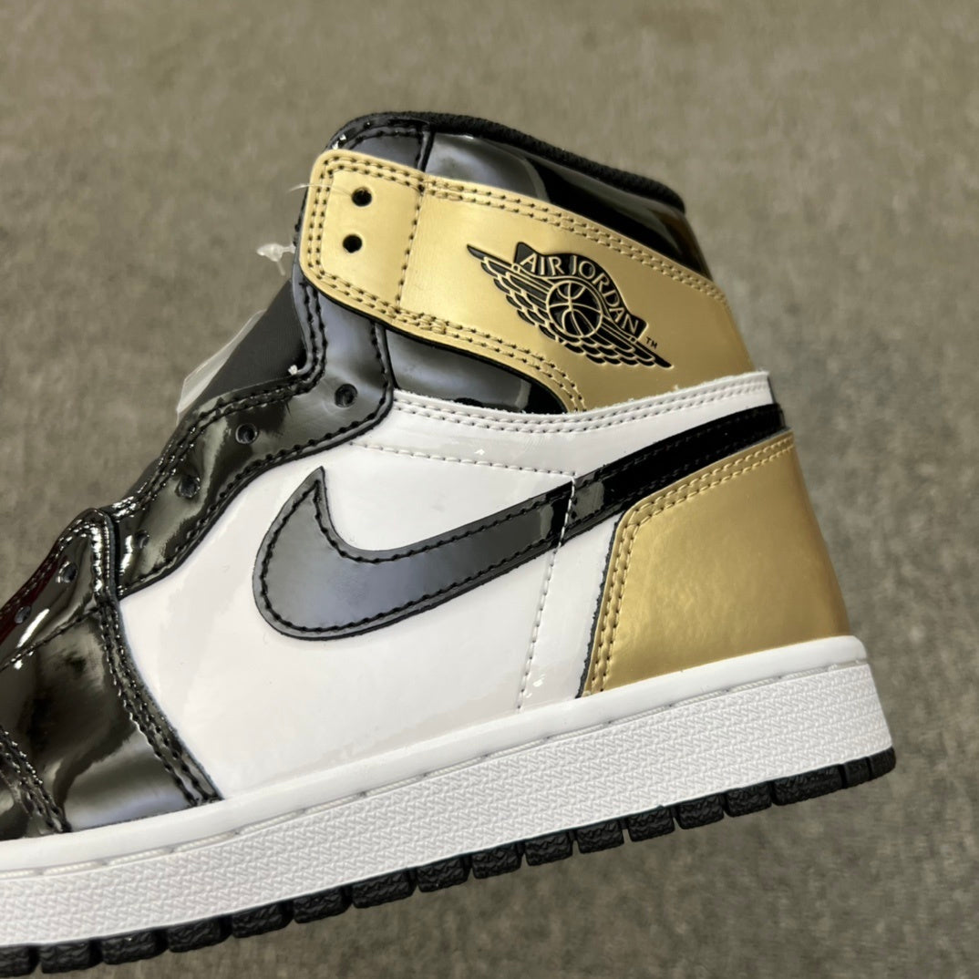 Jordan 1 High Gold Toe