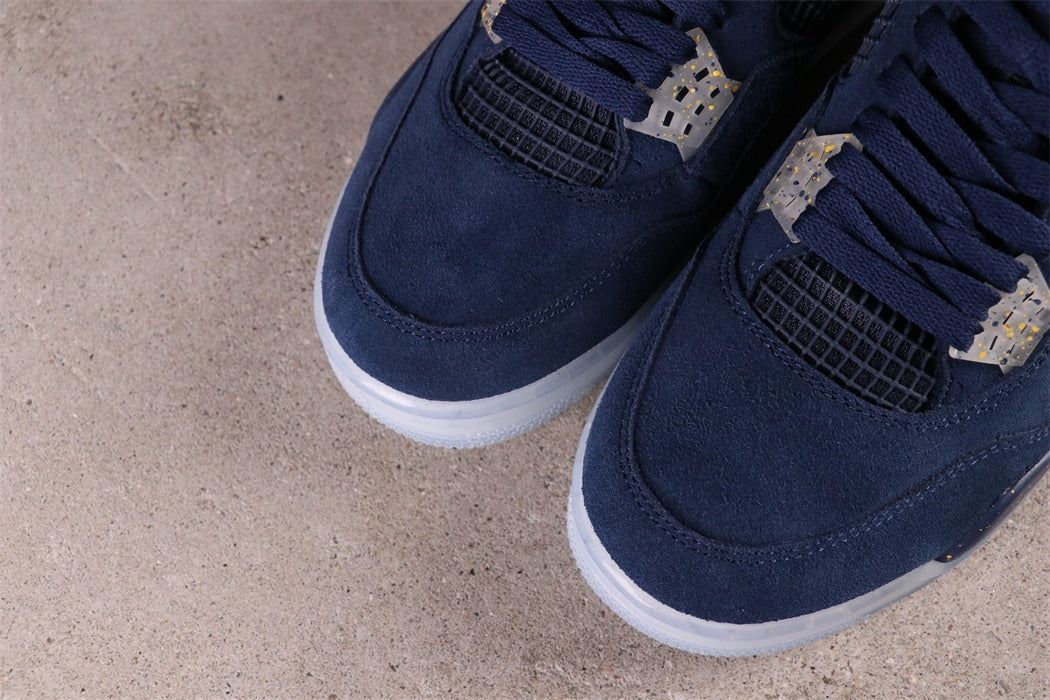 Air Jordan 4 Michigan PE