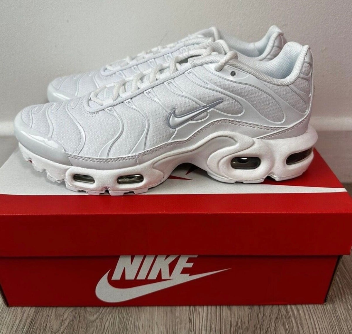 Nike Air Max TN Triple White