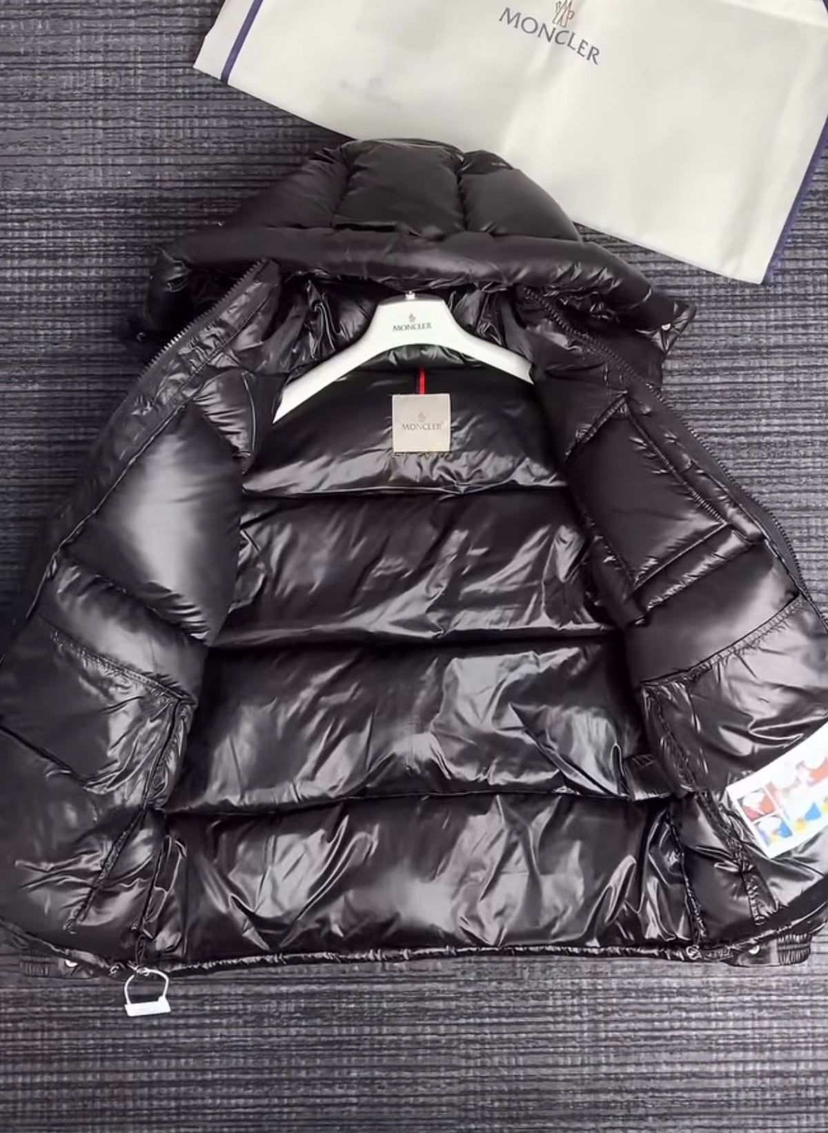 Moncler Montbelier Puffer Kabát Black